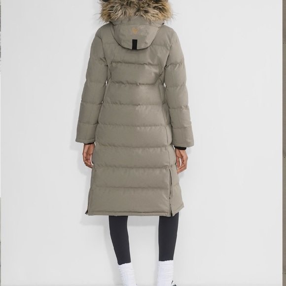 TNA Aritzia The Powder Parka - Picture 4 of 8